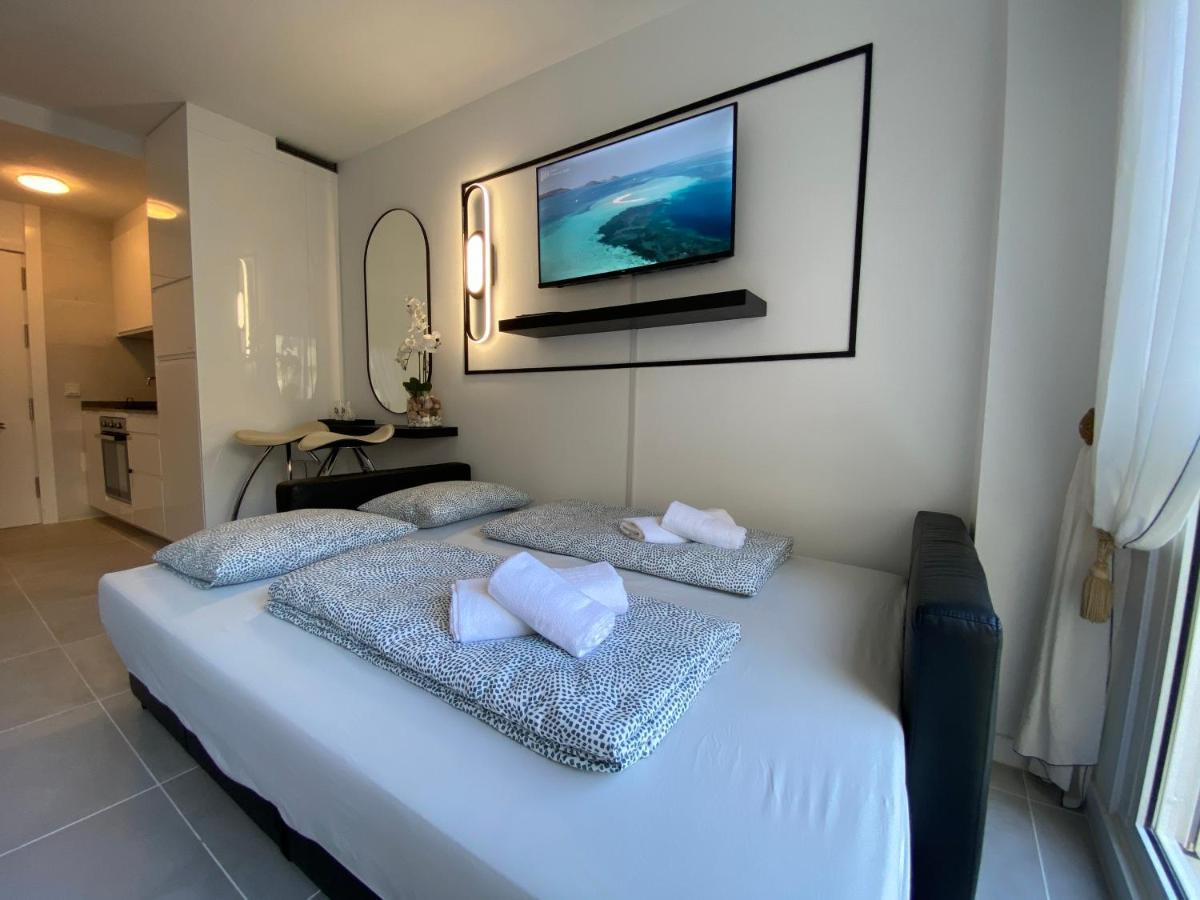 Modern Sea View Studio In Benal Beach Benalmádena Exterior photo